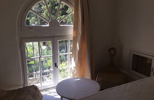 Fontvieille Casa | 140m2 artist's house near Arles