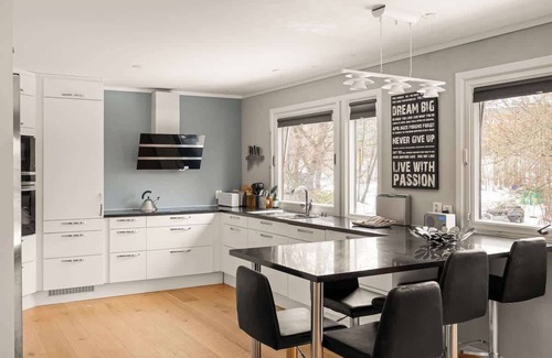 Gaustad Casa | 141sqm for Family - Free Parking - Bathtub