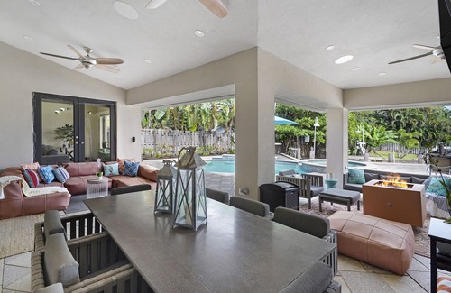Riverside Park Casa | 144' New River Dock DT! Sailfish Pool, Hot Tub, Pontoon & Fire Lounge Luxury!