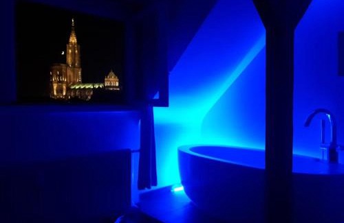Krutenau Apartamento | 145m² city center 4 bedrooms view of the Cathedral