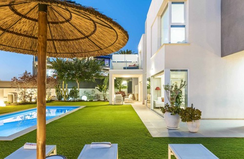 Playa Paraiso Casa | 149 VILLA OASIS BUDDHA GARDEN by SUNKEYRENTS