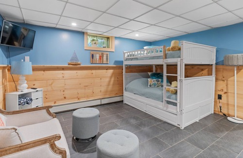 Alton Bay Casa | 14ft SWIM SPA,SLEEPS 14+,SAUNA! POOL/FOOSBALL/GAMES