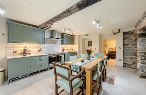 Talsarnau Casa | 14th Century Retreat