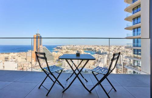 Paceville Apartamento | 14th Floor Seaview Luxury Apartment