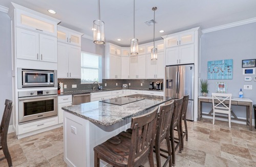 Mid Island Casa | ~ Nuevo 2017 ~ 5BED / 5BA con 4 Master Bths, Game Rm, televisores de 2-160 "90 días de cancelación