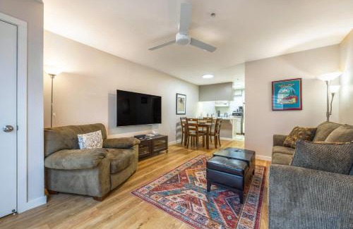Hood River Casa | 15 Lodge