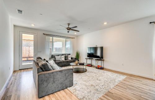 Sacramento Casa | 15 Mi to Dtwn Sacramento Newly Built Home!
