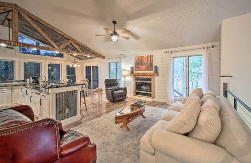 Hot Springs Village Casa | 15 Mi to Hot Springs Nat'l Park: Home w/ Fire Pit!