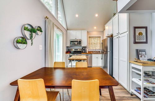 Tobyhanna Casa | 15 Mi to Ski Resort: Home w/ Fire Pit in Tobyhanna