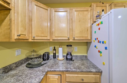 Tobyhanna Cabaña | 15 Mi to Skiing: Charming Tobyhanna Cottage!