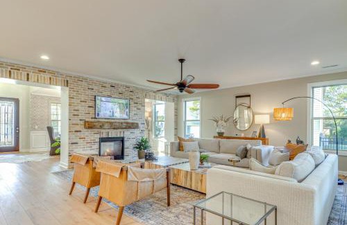 McCain Casa | 15 Mi to UNC Elegant Retreat with Patio and Pavilion!
