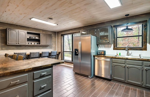 Caton Cabina | 15 MIN to Dollywood or Gatlinburg! Fall Special!