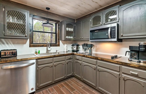 Caton Cabina | 15 MIN to Dollywood or Gatlinburg! Fall Special!
