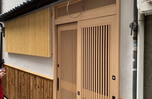 Tanimachi Casa | 15 min. walk to Shinsaibashi Quiet residential house in the city center 5 min. to Tanimachi 6-chome subway station 5 min. to Matsuya-cho station on Nagahori Tsurumi-ryokuchi line