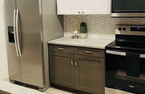 Spring Casa | 15 Mins from Downtown | Perfect for Long Term Stays