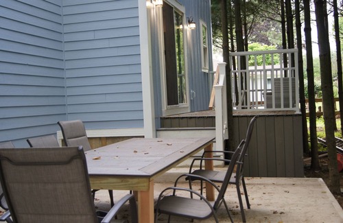 Village of Bloomfield Casa | 15 Mins to Lake Geneva 3+ Family Capacity