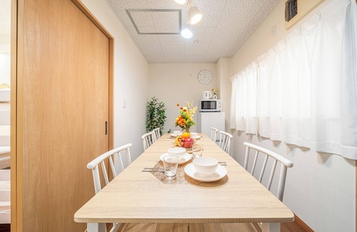 Komatsugawa Casa | 15 minutes drive to Disney! 25 min. from Shinjuku / 11 min. from Akihabara, conveniently located near the airport, and a house with unlimited anime viewing, children are welcome.