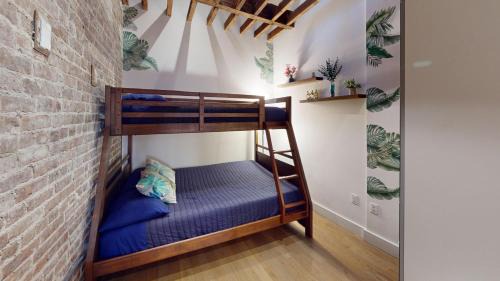 Hoboken Apartamento | 15 Minutes to NYC - Chic Penthouse with bus stop at doorstep