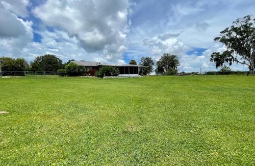 Crystal River Casa | 15 Minutes to the Gulf of Mexico! Beautiful home on Lake Rousseau