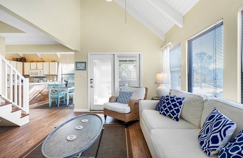 Litchfield by the Sea Condominio | *15% Off New Bookings for Stays through 2025*