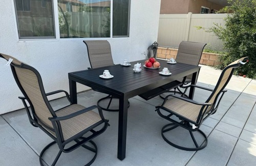 Riverside Casa | 15% Off Spacious And Confoetable One-Story 4 Rooms