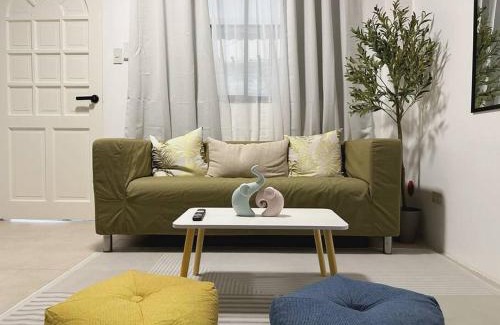 Manoc-Manoc Apartamento | 15 Secs to Beach-2BR w/Kitchen & Newly Renovated