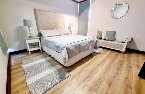 Blythedale Casa | 15 Sovereign Sands