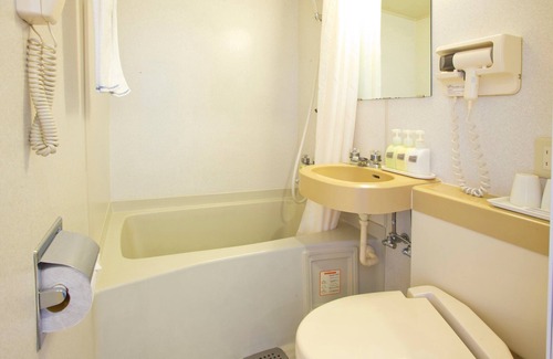 Naka Ward Hotel | 15 square meters nonsmoking compact twin 10 o / Hamamatsu Shizuoka