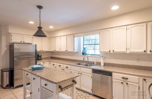 North Forest Beach Casa | 150 Jacana (Formerly 10 Jacana) Steps to the Beach, Pet Friendly