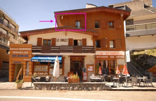 Eaux-Bonnes Apartamento | 30m del centro estación, 2.o piso, vista estación, fitness, piscina, sauna, tv, local para esquís