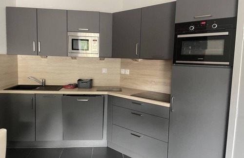 Eaux-Bonnes Apartamento | 80m del centro estación, 1.o piso, vista pistas, piscina, tv, local para esquís, 67m², Gourette