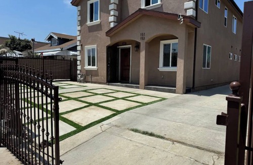 The Flats Casa | 151/153 Whole Duplex