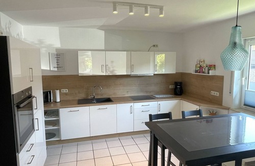 Biebernheim Apartamento | 152 m² vacation apartment Quiet location on the edge of the village Overlooking the Rhine Valley Opposite the Loreley