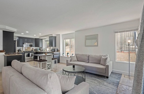 Castaic Casa | 152 Magic Mountain Entertainment Home -Spa-Games