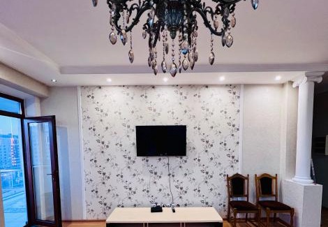 Nur-Sultan Apartamento | 153 С прекрасным видом на Байтерек и 2 большими кроватями