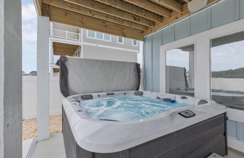 Whalehead Beach Casa | 1542 - Southern Blue Crab by Resort Realty