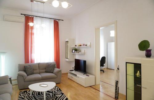 Savamala Apartamento | 155sqm 4 BDR NEW Wake up in Belgrade for 10