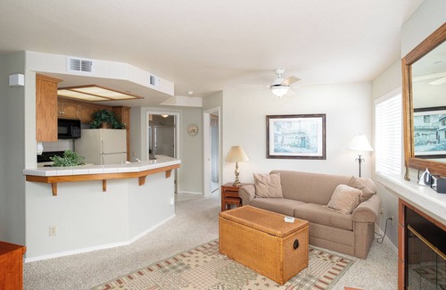 Downtown Condominio | 157-2 Ocean View in Pismo Beach