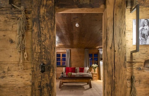 Lech am Arlberg Chalet De Esquí | 15TH CENTURY AUSTRIAN ARCHITECTURE IN THE SLOPES OF LECH