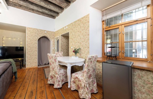 Old Town Apartamento | 15th Century Flat with Parking, High Ceilings
