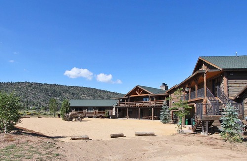 Baldwin Lake Casa | Rancho de lujo privado de 16 acres