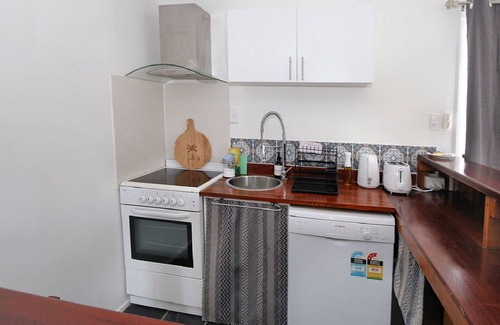Innes Park Casa | 16 Badilla Street Innes Park
