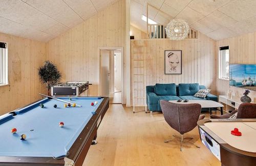 Vejby Casa | 16 person holiday home in Vejby