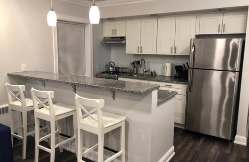 Industry Apartamento | 1631 5F · The Marino Gateaway 20 minutos a Nueva York / Estacionamiento disponible.