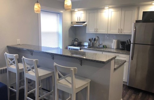 Industry Apartamento | 1631 5F · The Marino Gateaway 20 minutos a Nueva York / Estacionamiento disponible.