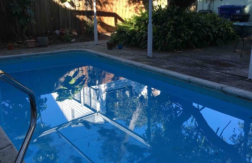 Old Southeast Casa | 166 1/2 Upper Coastal Cottages SE 1 Bedroom