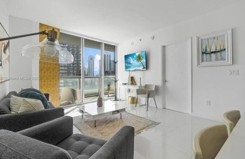 Downtown Miami Apartamento | 16th Floor - 2BED/1BATH - Bay Views.- Free Spa