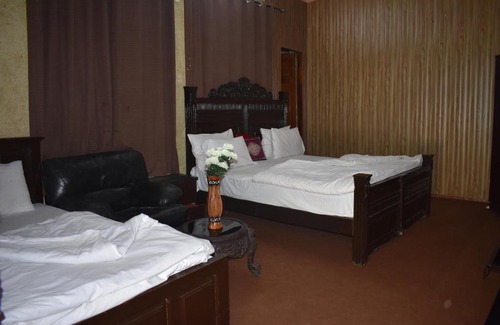 G-6 Sector Casa | 17 Guest House
