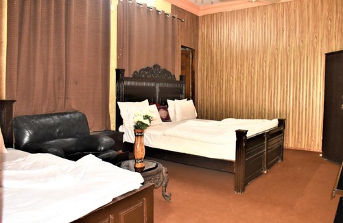 G-6 Sector Casa | 17 Guest House