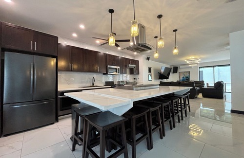 Jaco Casa | 17 Room "All-Inclusive" VIP New Luxury Mega House - BEST DEAL IN ALL JACO